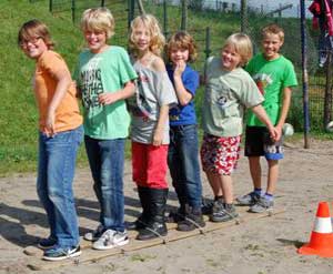 Zeskamp - Loopkski's - www.springkussen-huren-utrecht.nl