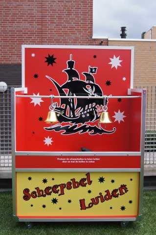Scheepsbel Luiden Huren - www.springkussen-huren-utrecht.nl